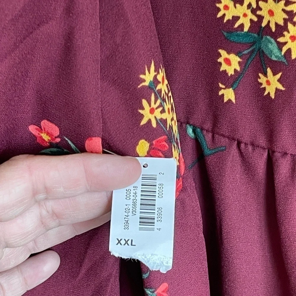 NWT- Old Navy Floral Blouse. Size XXL - Picture 5 of 6